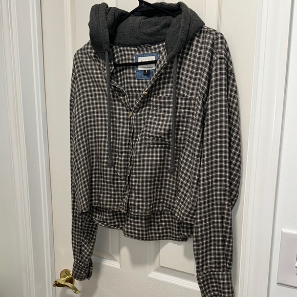 American Eagle Outfitters Tops - American Eagle Outfitters Black and Gray Plaid Button Down Shirt